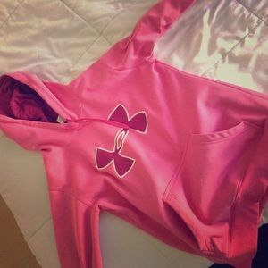 Women's Under Armour Hoodie Size SM Pink