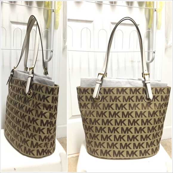 Michael Kors Handbags - Michael Kors Jet Set Tote Bag