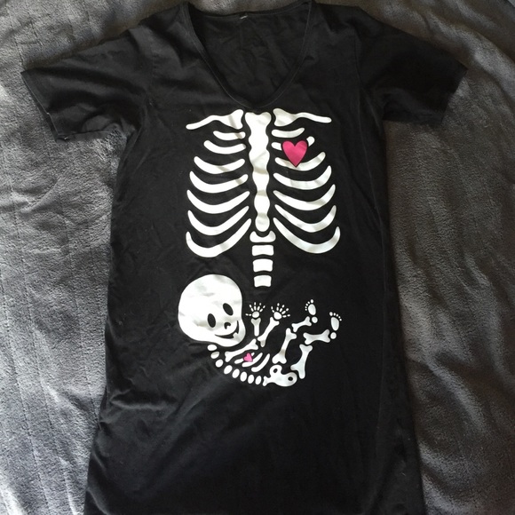 Skeleton Maternity shirt