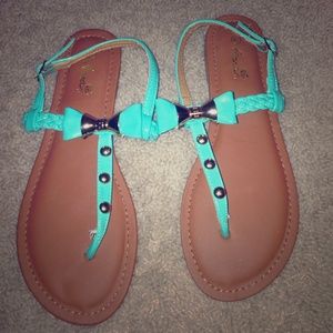 BRAND NEW NEVER WORN TEAL AND BROWN SANDALS!