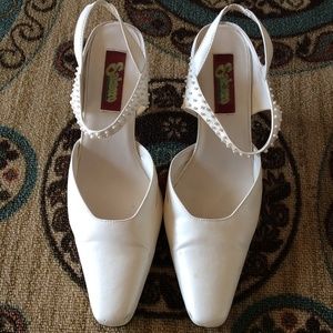 Elegant ivory & pearl.