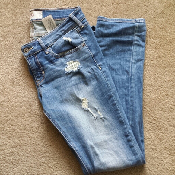 Sold! Hollister skinny distressed jean