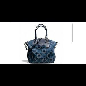 Flash sale **HOST PICK** Gorgeous Coach bag