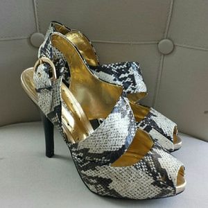 Bcbg heels
