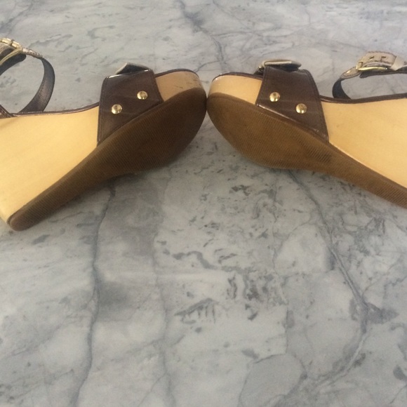 Shoes! - Picture 3 of 3