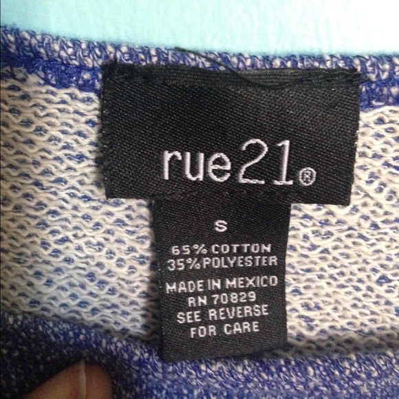 Sweater - Picture 2 of 3