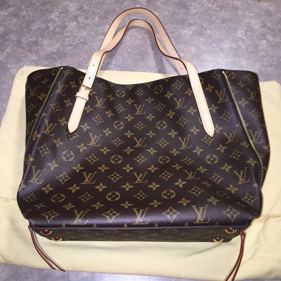 Louis Vuitton, Voltaire - Picture 2 of 4