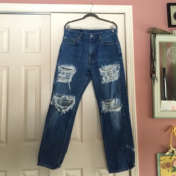 High waisted destroyed Levi's 505 jeans