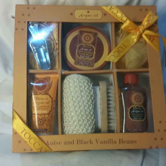 Moroccan argan oil bath set