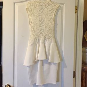 Beautiful lace white dress!