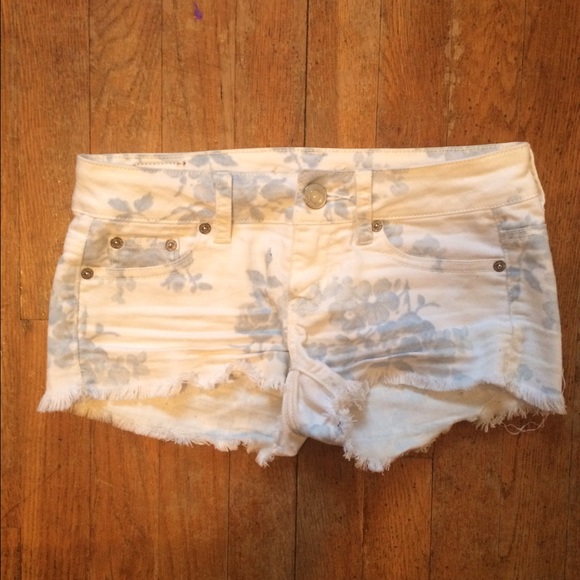 White floral shorts