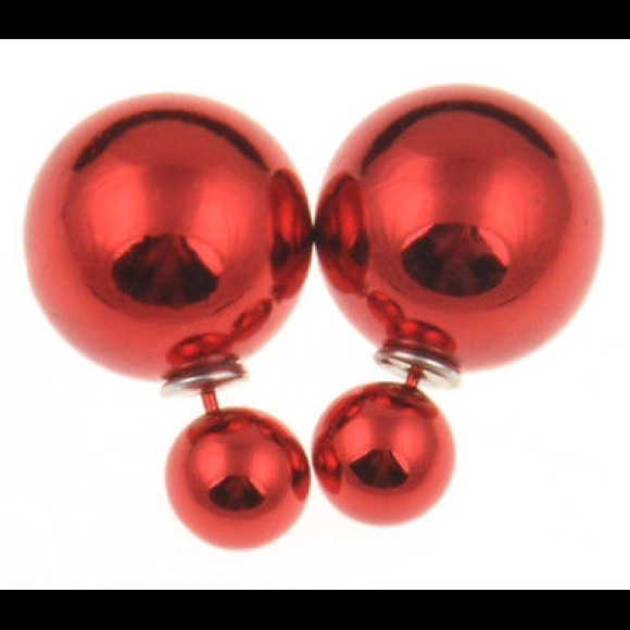 💍 ( 2 for $20 ) Celebrity red double pearl runway earrings - Picture 2 of 2
