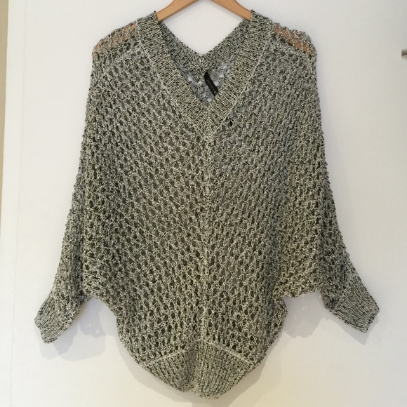 V neck sweater