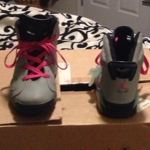 Air jordans 7 retro grey pink amd turquoise