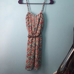 Wetseal floral dress with belt