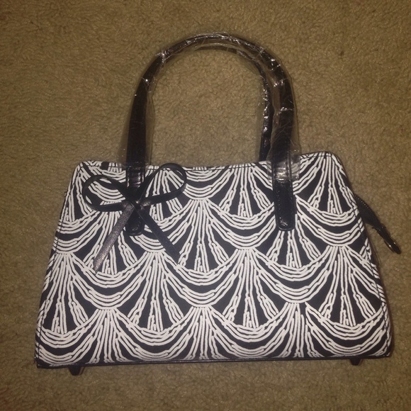 Original Kate Spade black and white purse!