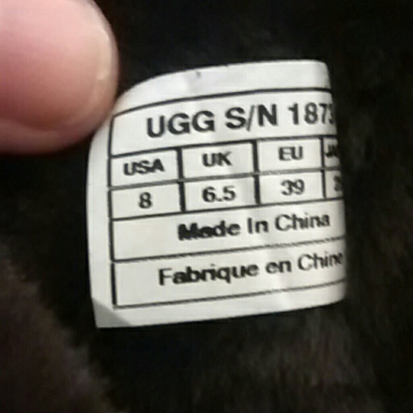 Dark brown uggs - Picture 3 of 3