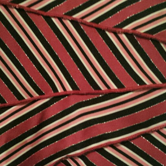 Shiny mini skirt - Picture 2 of 2