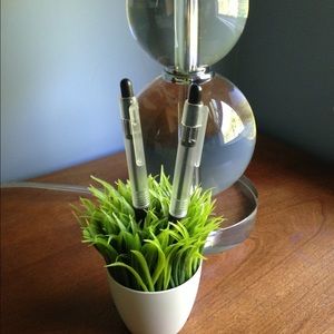 Pen holder