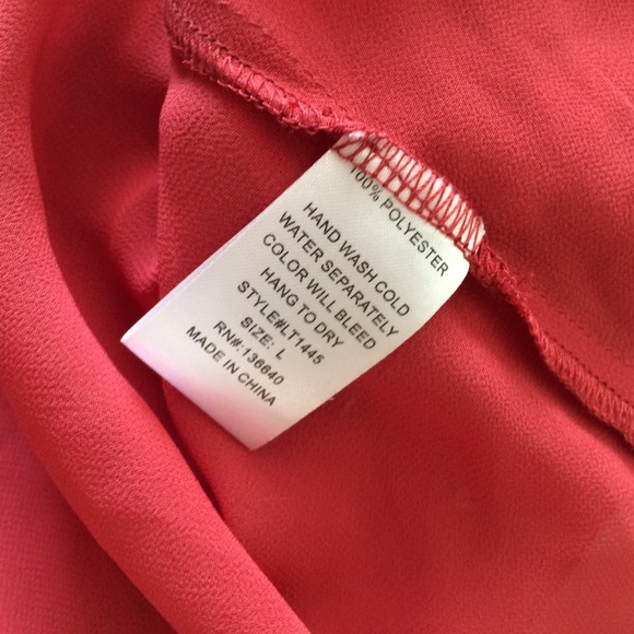 Heart cutout button up top! - Picture 3 of 3