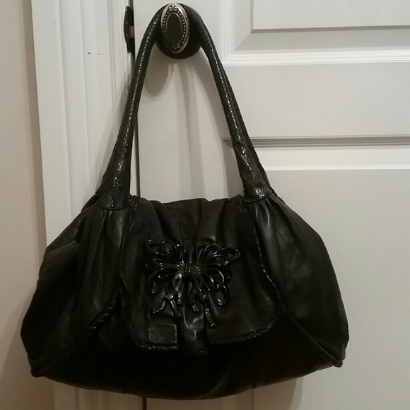 Bestey Johnson black leather shoulder bag