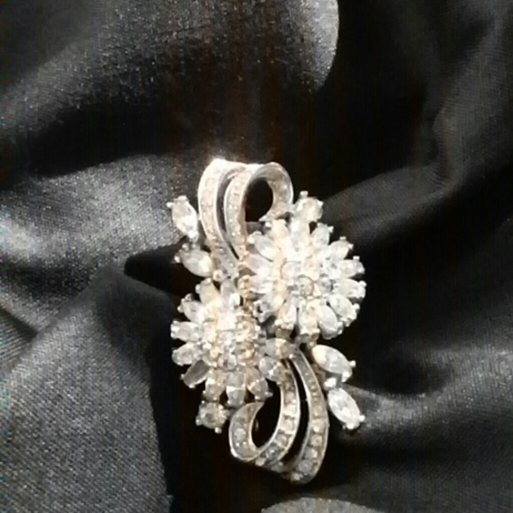 Broach - Picture 2 of 3