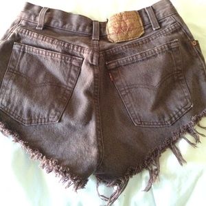 Vintage Levi shorts in brown