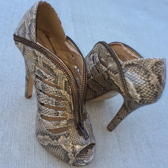 Shoedazzle Pumps: Boulevard