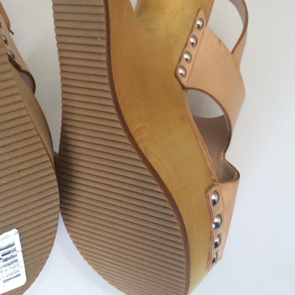 Wedges - Picture 2 of 3