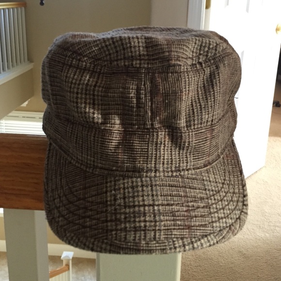 Hat - Picture 2 of 3