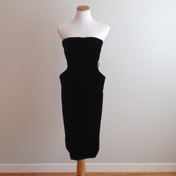 alexander mcqueen black velvet dress Alexander McQueen Black Velvet Chiffon Medieval Embroidery Corset Dress  Gown 42