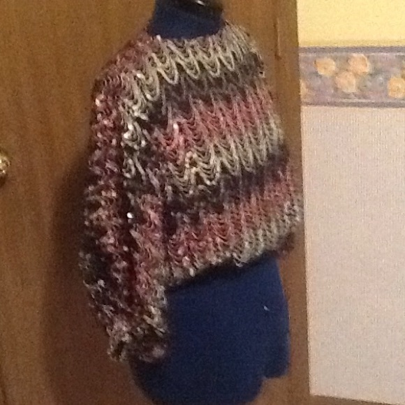 Sequined top.   🚬no returns no trades - Picture 2 of 4