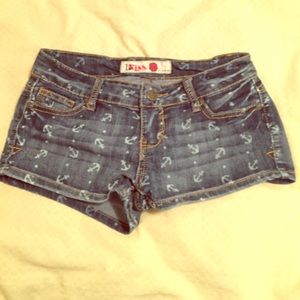 Anchor shorts