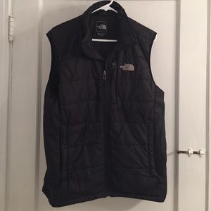 Men's north face black vest.