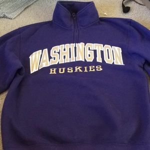 UW Quarter zip