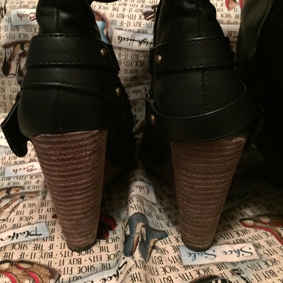 SOLD - Picture 2 of 3