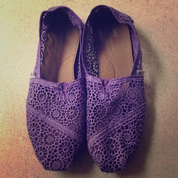 Lavender crochet TOMS