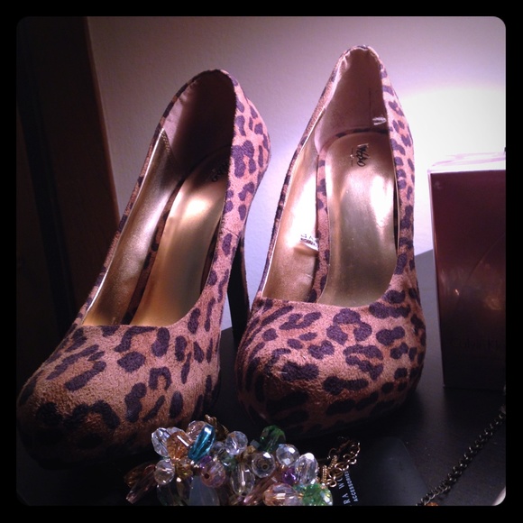 Beautiful shoes Animal print