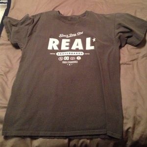 Real skateboards mens t shirt