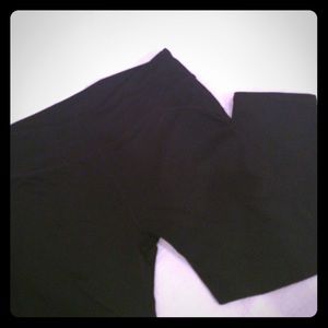 Black crop leggings