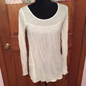 White and gold striped long sleeve