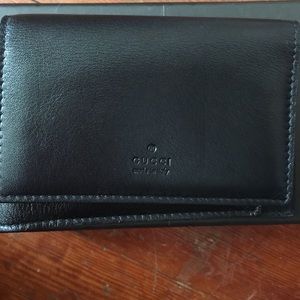 Black gucci wallet
