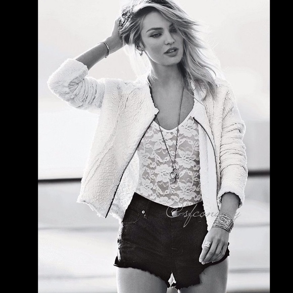 Free People Jackets & Blazers - 💜bundled Free People textured zip jacket Ivory