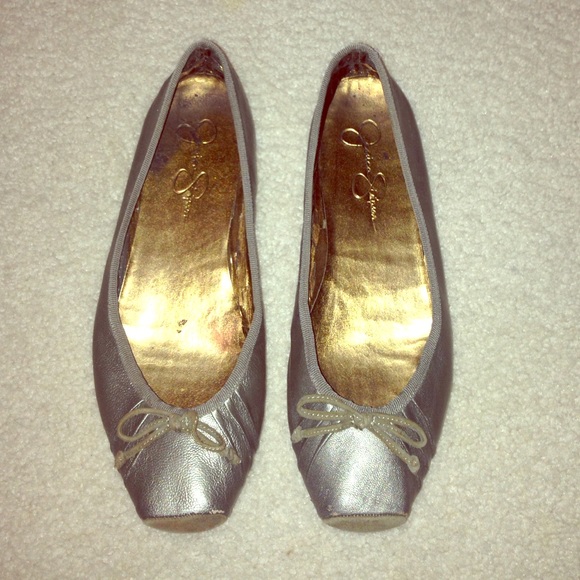 Jessica Simpson Silver Flats