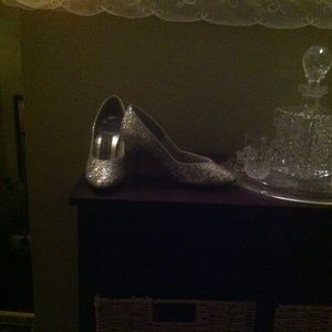 Sliver glittering dancing shoes