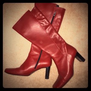 Banana Republic Brick red color leather boots