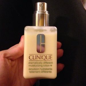 Clinique moisturizing lotion
