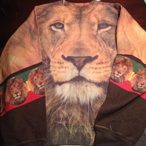 Lion Crew Neck