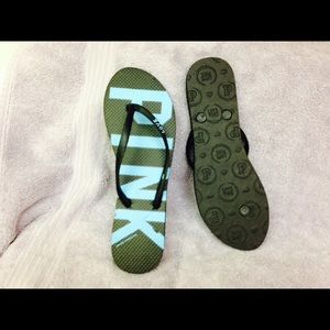 ❗️sold❗️VS Pink Flip Flops