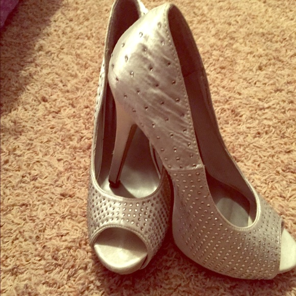 Madden Girl high heals